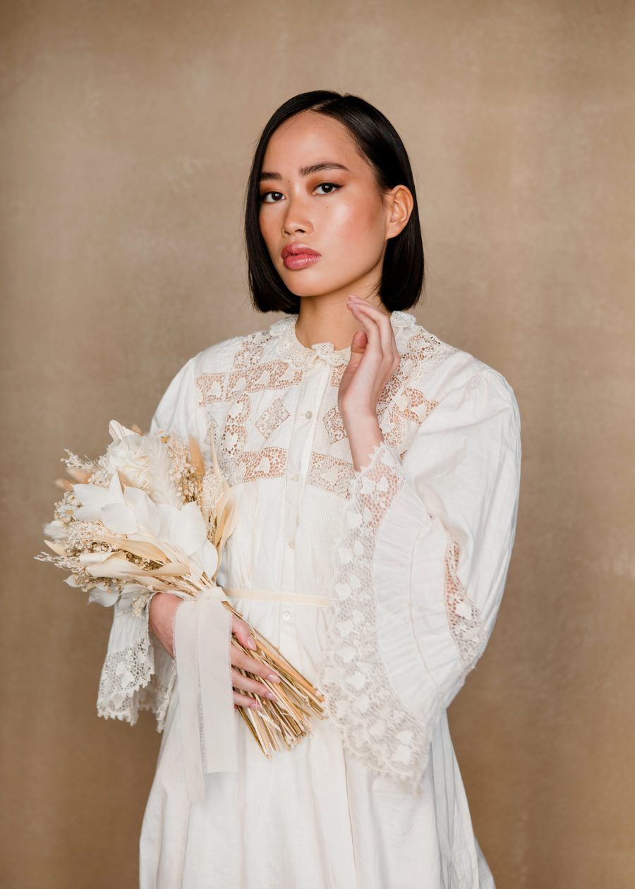 Vestido Lencero "Engracia" de Algodón con Encajes de Principios del Siglo XX - Imagen 4