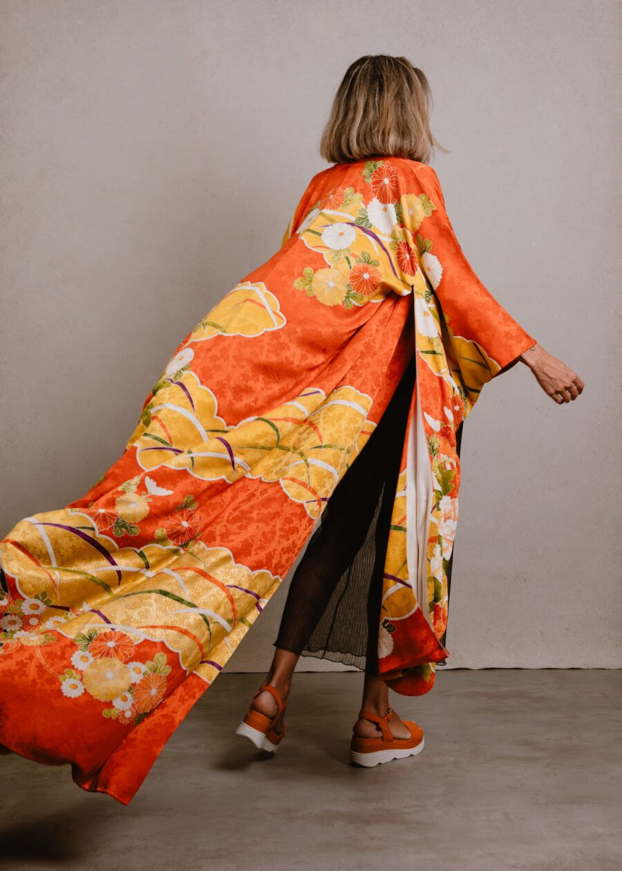 Kimono furisode naranja años 70