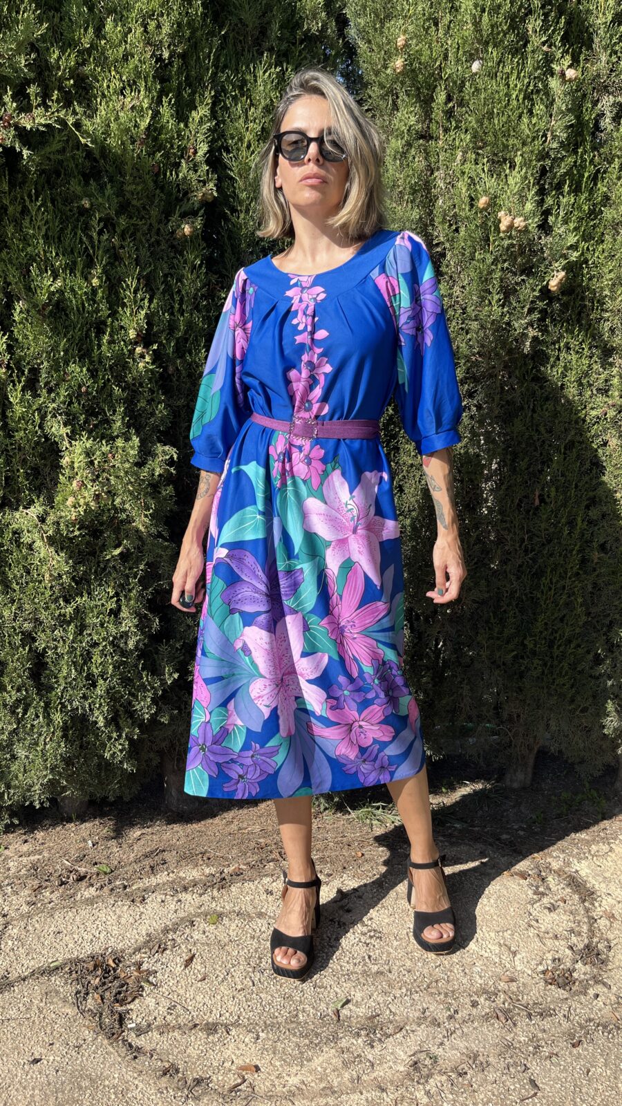 Vestido midi azulón estampado años 70