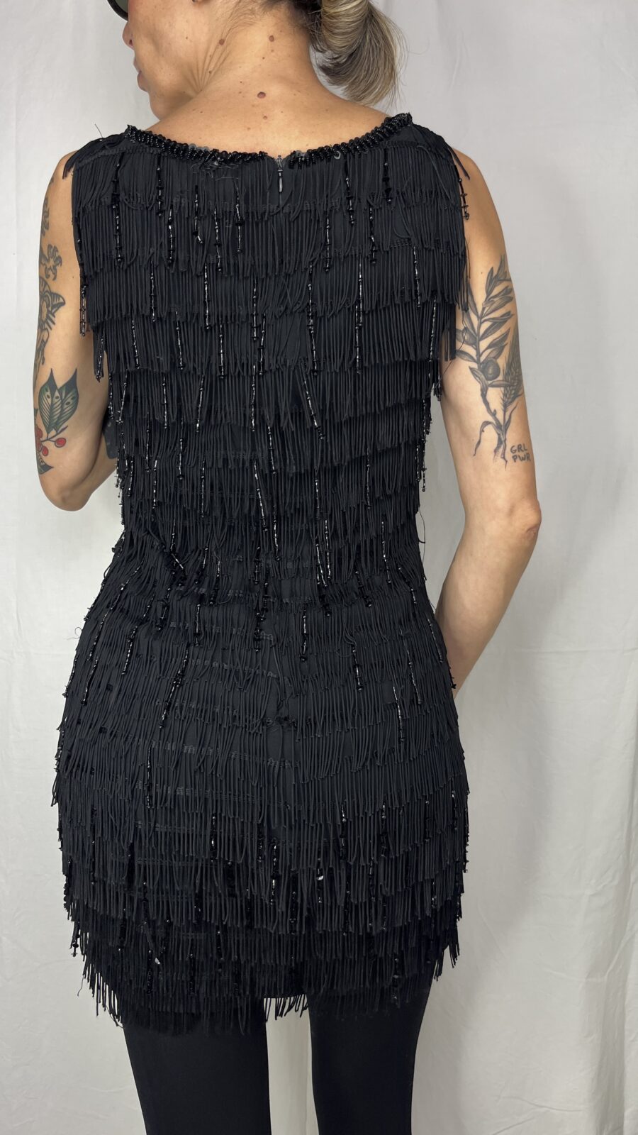 Vestido Vintage Negro con Flecos y Lentejuelas Años 90 - Imagen 13