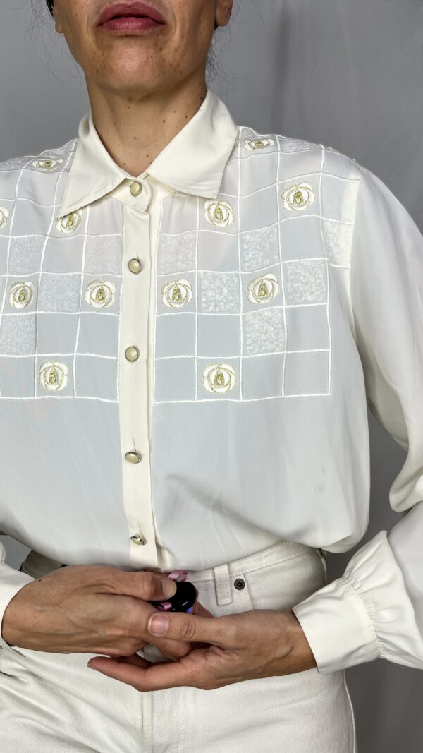 Camisa Vintage Española Años 80 con Bordados Florales