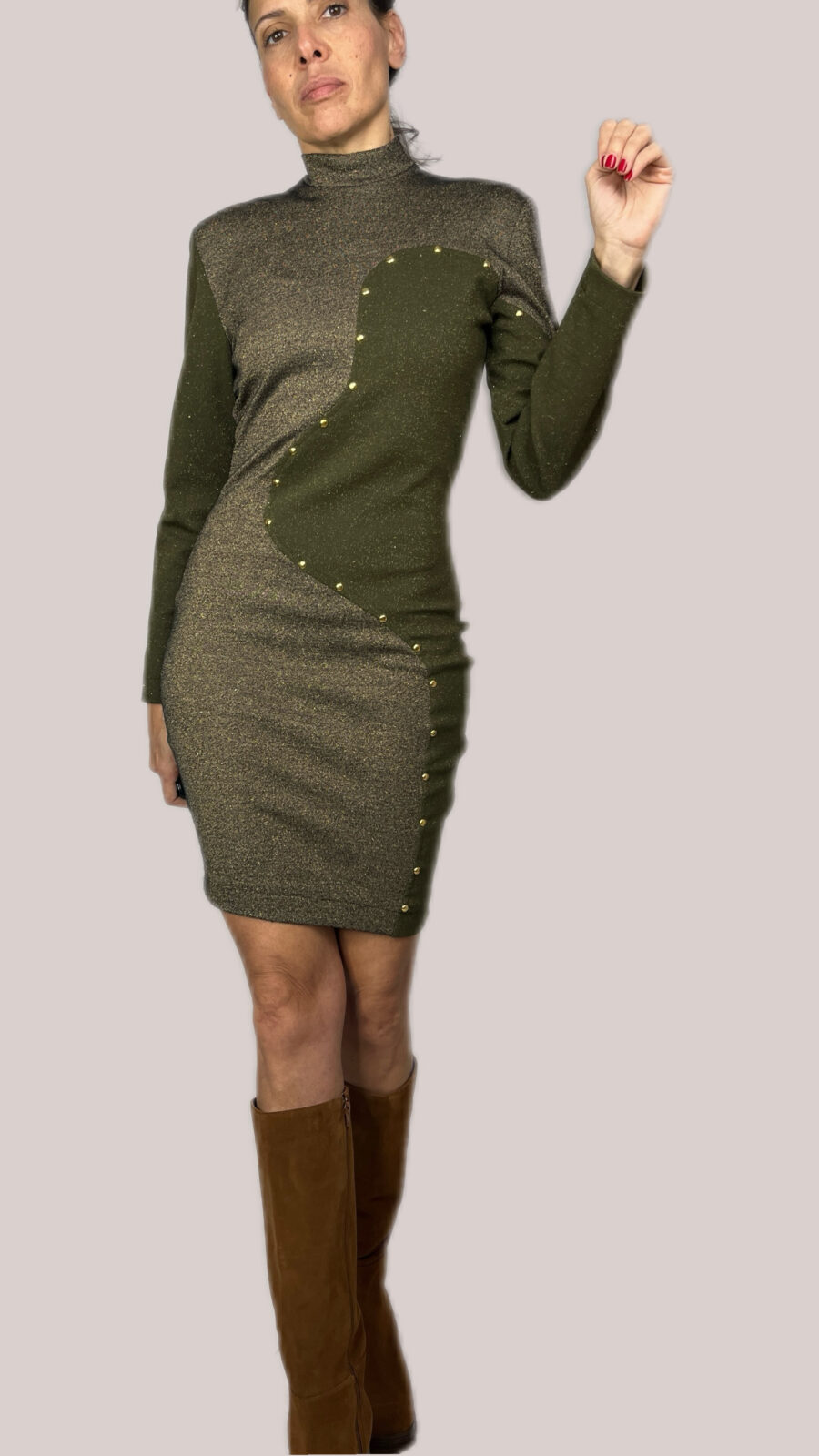 Vestido Vintage Francés Años 80 con Diseño Bicolor y Apliques Metálicos - Imagen 4
