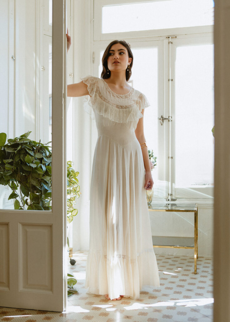 vestido novia antiguo seda encaje