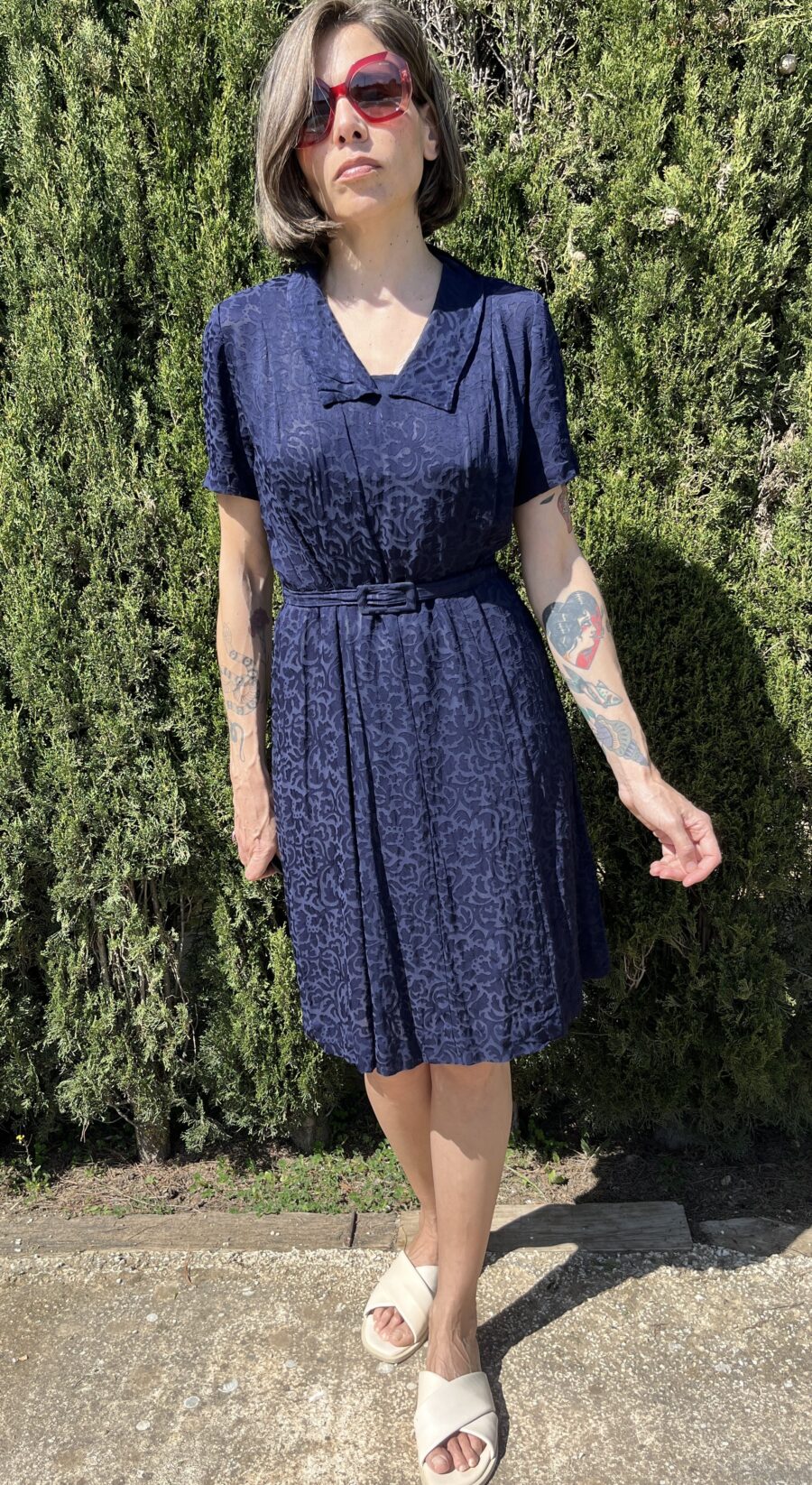 Vestido Hecho a Mano Años 70 en Jacquard Azul Marino con Cinturón Incorporado - Imagen 5