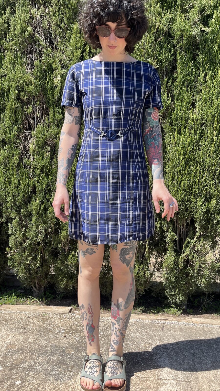 Vestido Vintage Años 80 con Cuadro Azul y Cinturilla Decorativa - Imagen 6