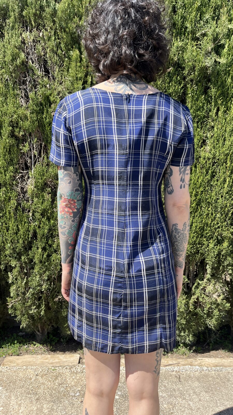Vestido Vintage Años 80 con Cuadro Azul y Cinturilla Decorativa - Imagen 8