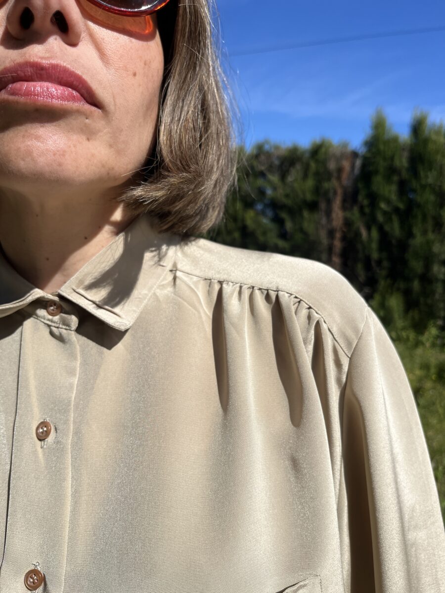 Blusa Vintage de Seda Satinada de Nina Ricci París - Imagen 4