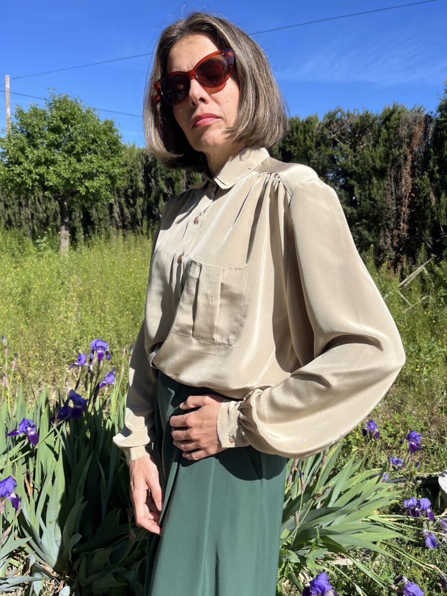 Blusa Vintage de Seda Satinada de Nina Ricci París - Imagen 6