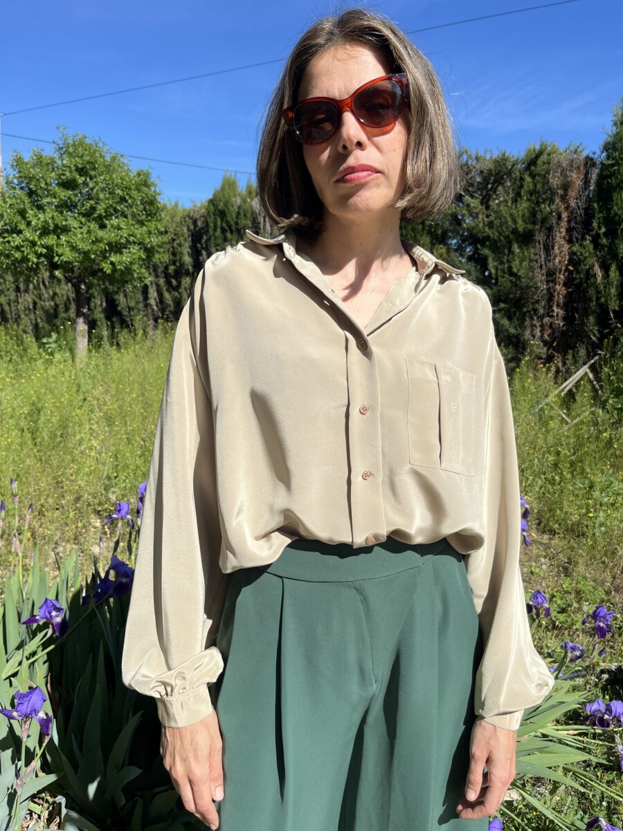 Blusa Vintage de Seda Satinada de Nina Ricci París - Imagen 2