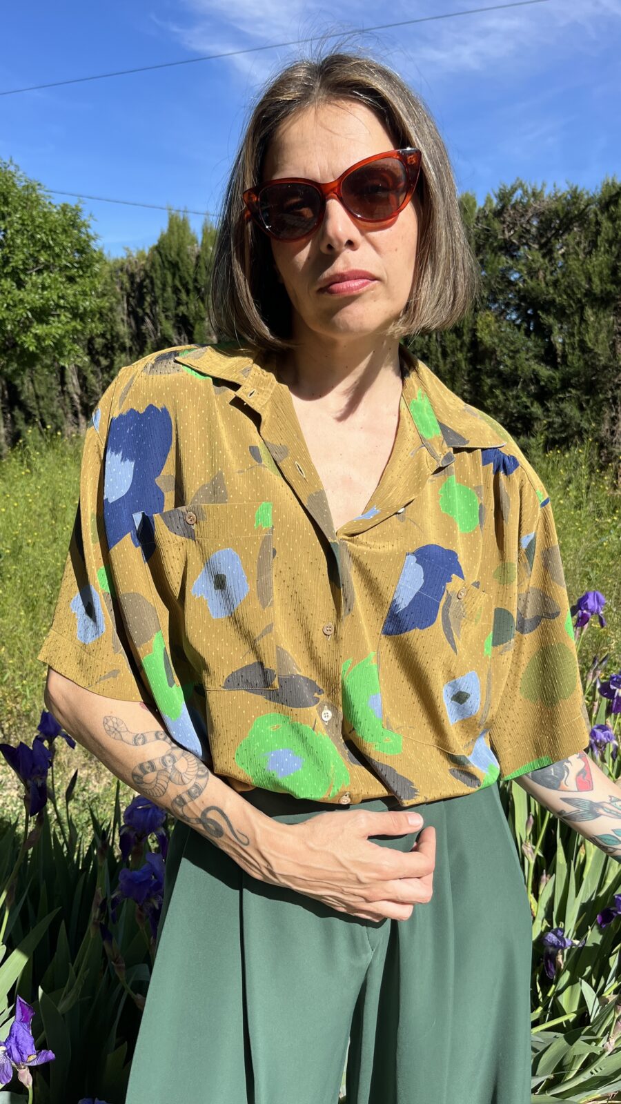 Camisa Vintage Española de los Años 80 con Estampado Floral Abstracto - Imagen 3