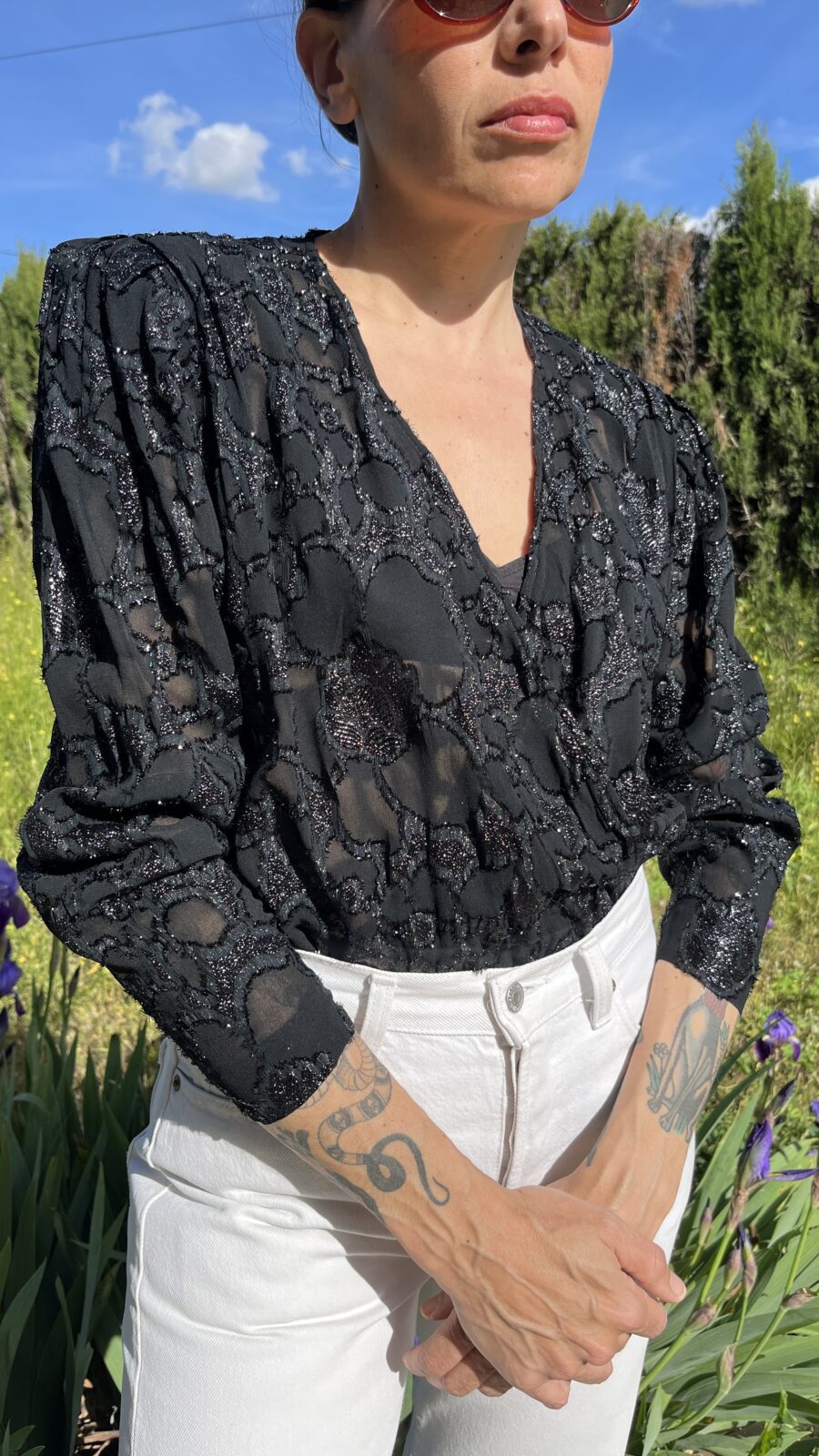 Blusa Vintage Negra con Bordados Lurex de Priscille (El Corte Inglés)