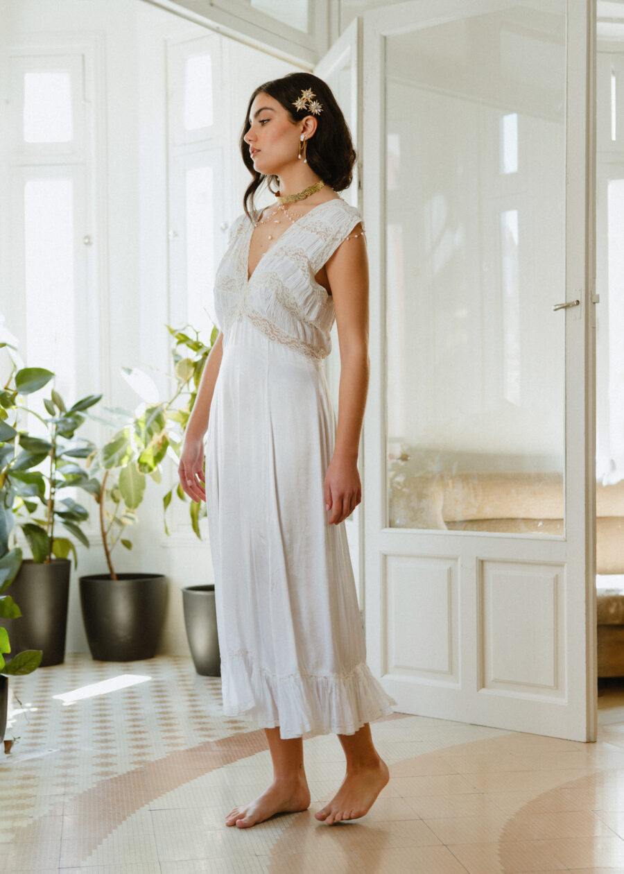 Vestido "Casta" Original de Principios del Siglo XX con Cuerpo de Encaje y Falda en raso de seda - Imagen 8