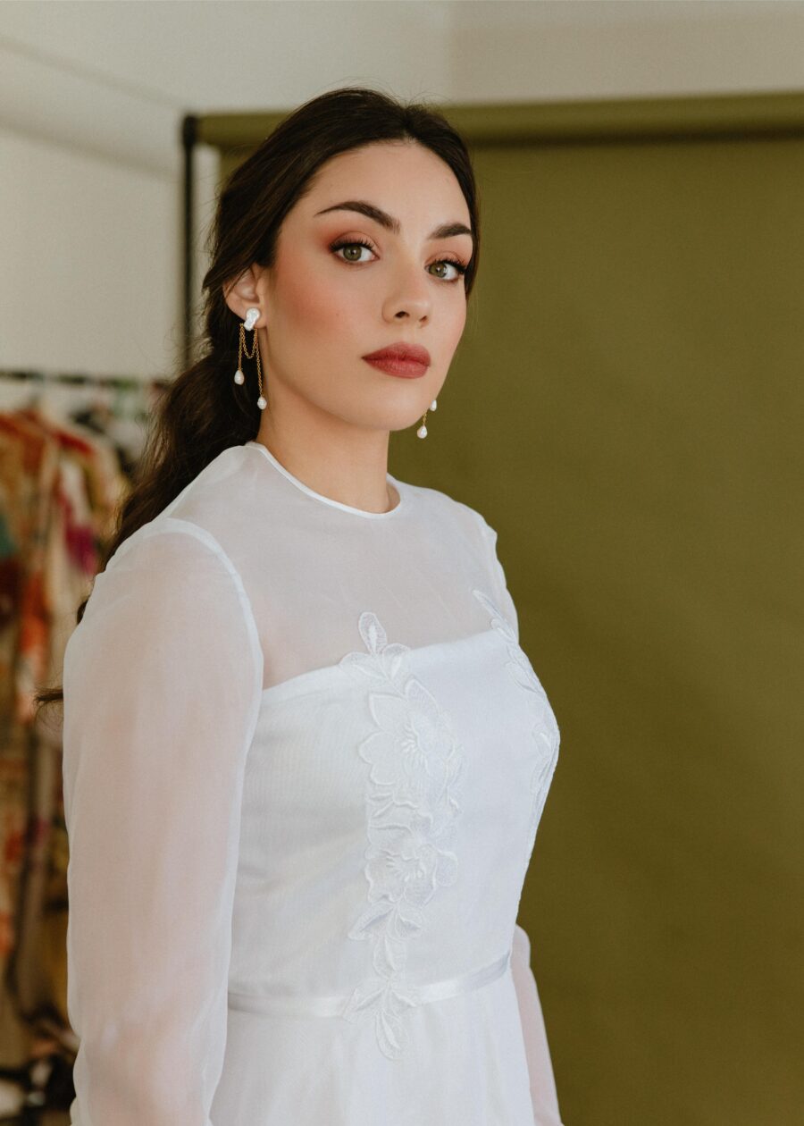 Vestido de Novia Vintage Años 60 "Adela" en Gasa de Poliéster con Bordados Florales - Imagen 2