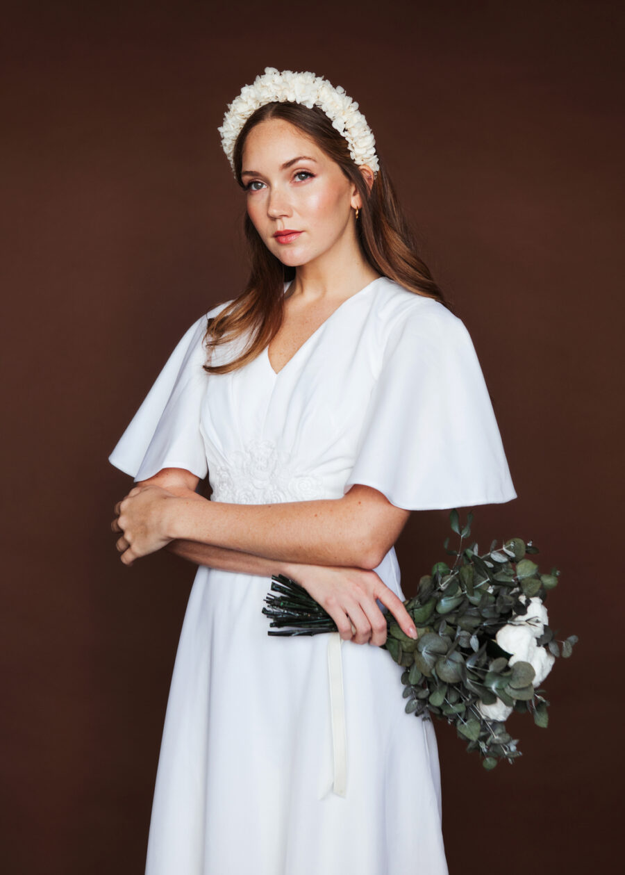 Vestido de Novia Vintage Años 60 "Marianna" con Mangas Acampanadas y Bordado Floral - Imagen 6