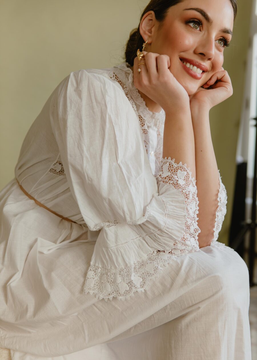 Vestido Lencero "Engracia" de Algodón con Encajes de Principios del Siglo XX - Imagen 12