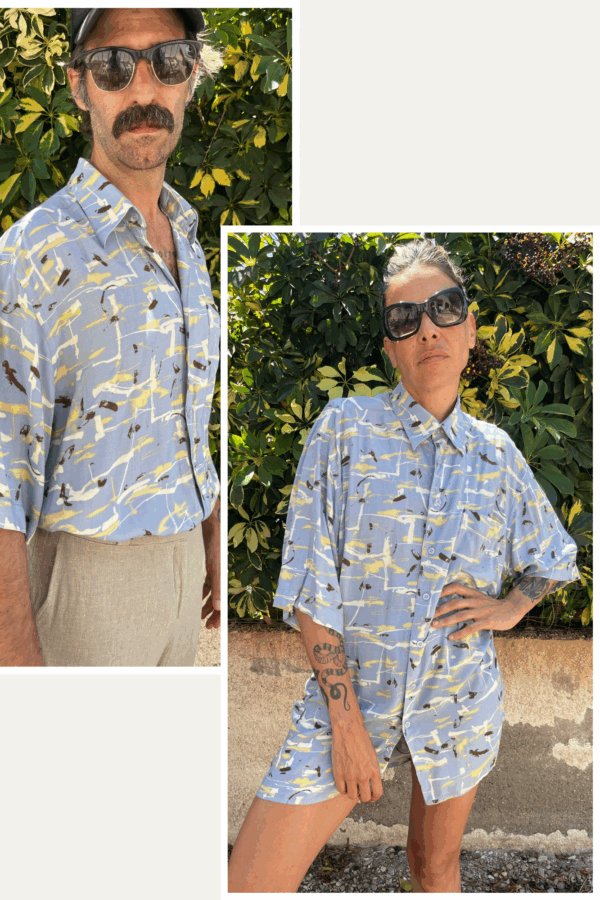 Camisa Unisex de Viscosa Años 80 con Estampado Abstracto Azul y Amarillo