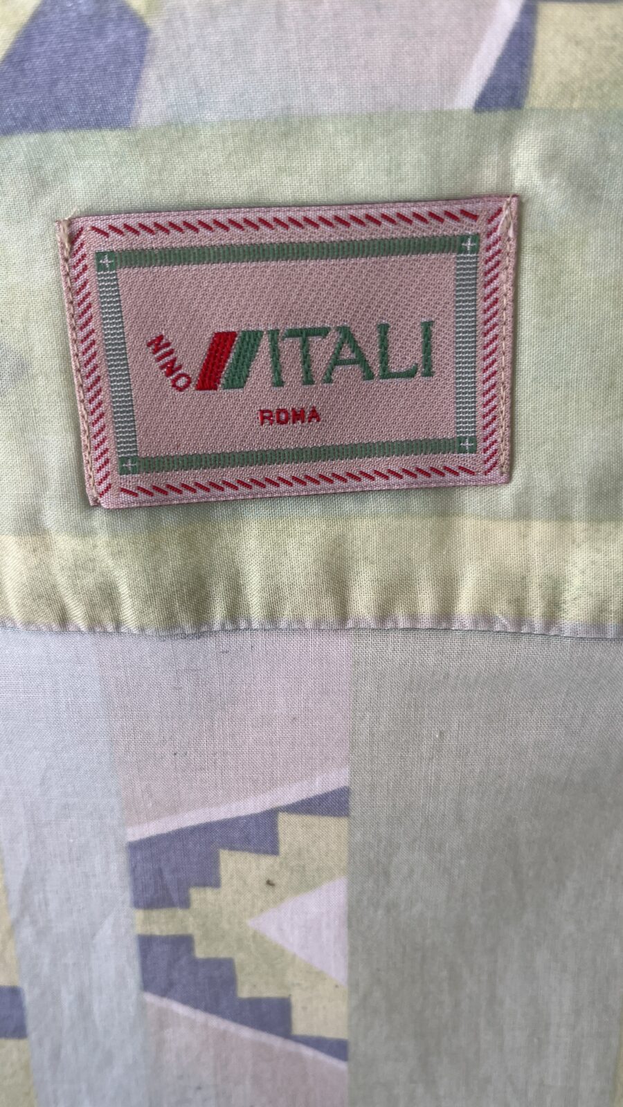 Camisa Vintage Años 80 con Estampado Geométrico Pastel - Imagen 11