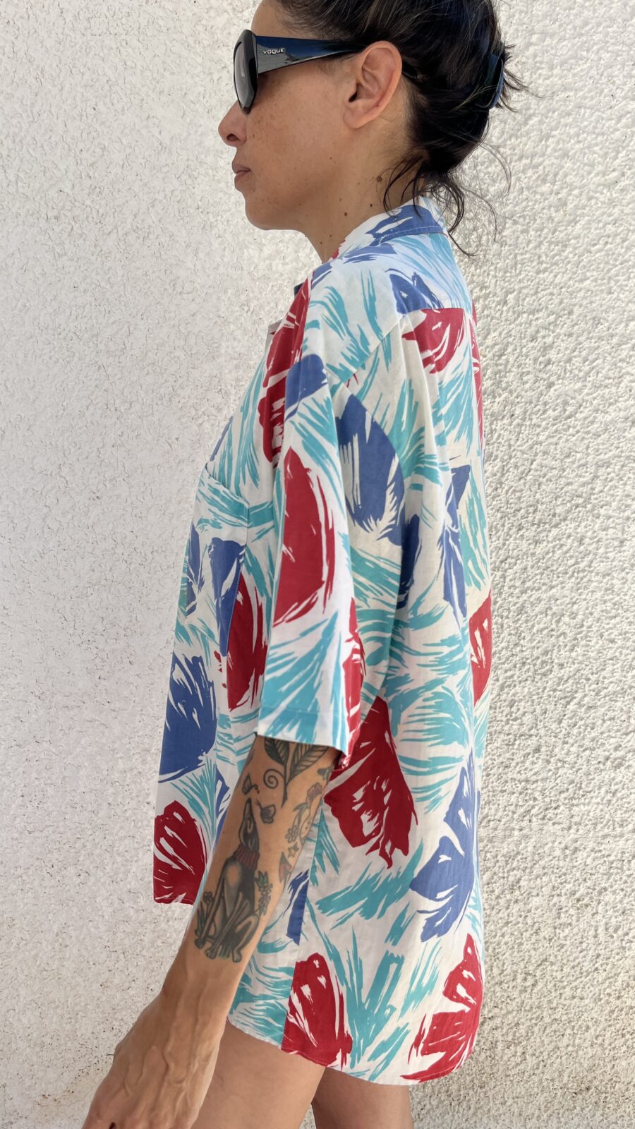 Camisa Unisex Vintage Años 80 de Algodón con Estampado Pincelado - Imagen 10