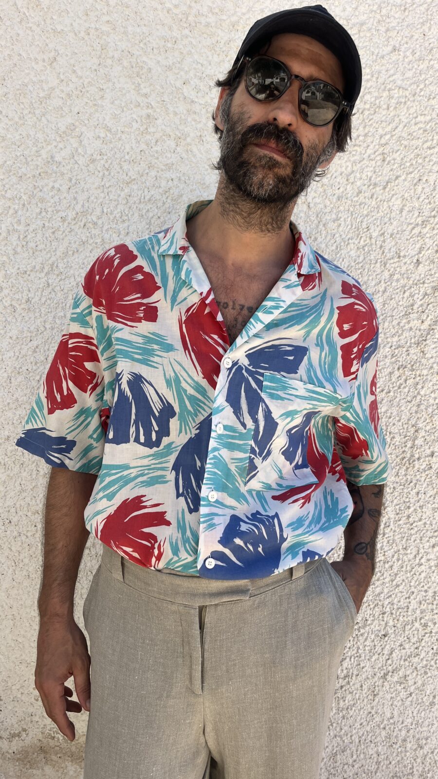 Camisa Unisex Vintage Años 80 de Algodón con Estampado Pincelado - Imagen 3