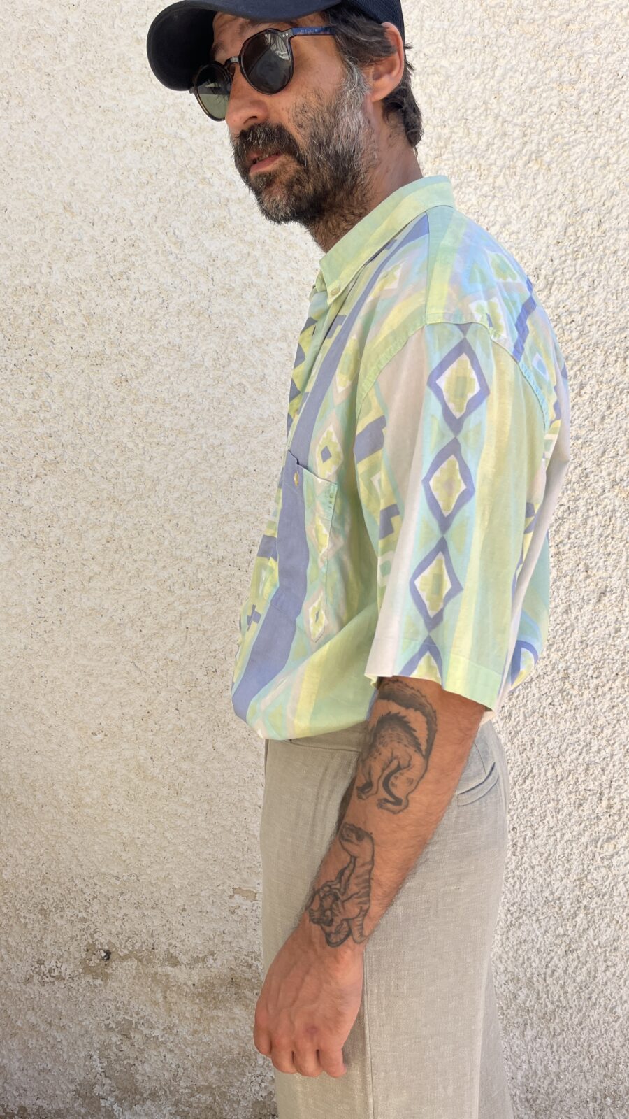 Camisa Vintage Años 80 con Estampado Geométrico Pastel - Imagen 7