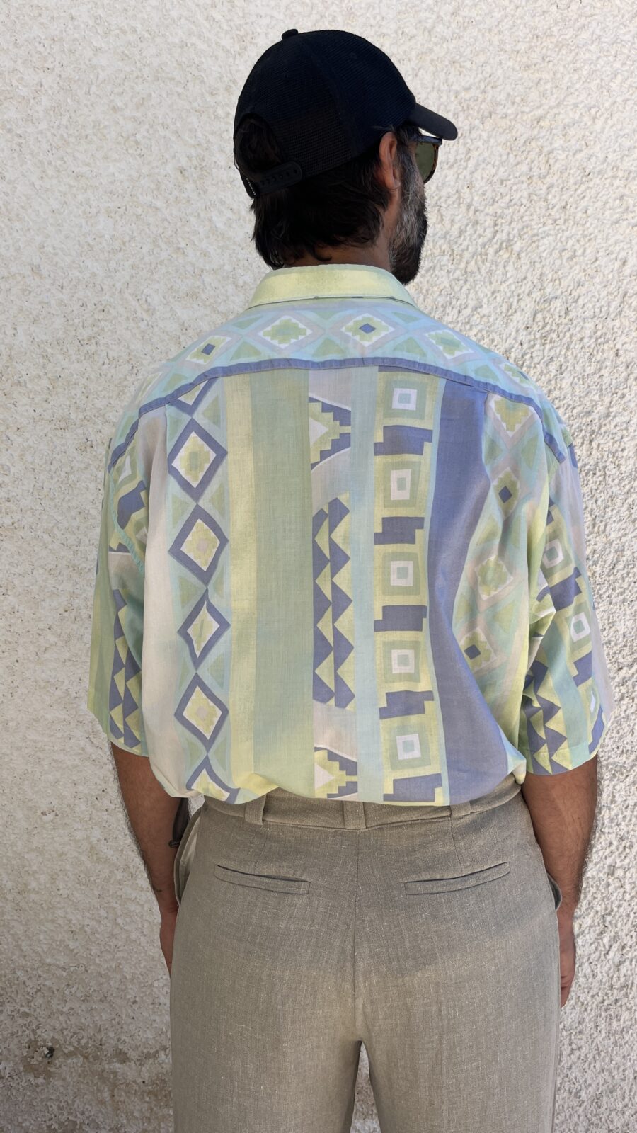 Camisa Vintage Años 80 con Estampado Geométrico Pastel - Imagen 9