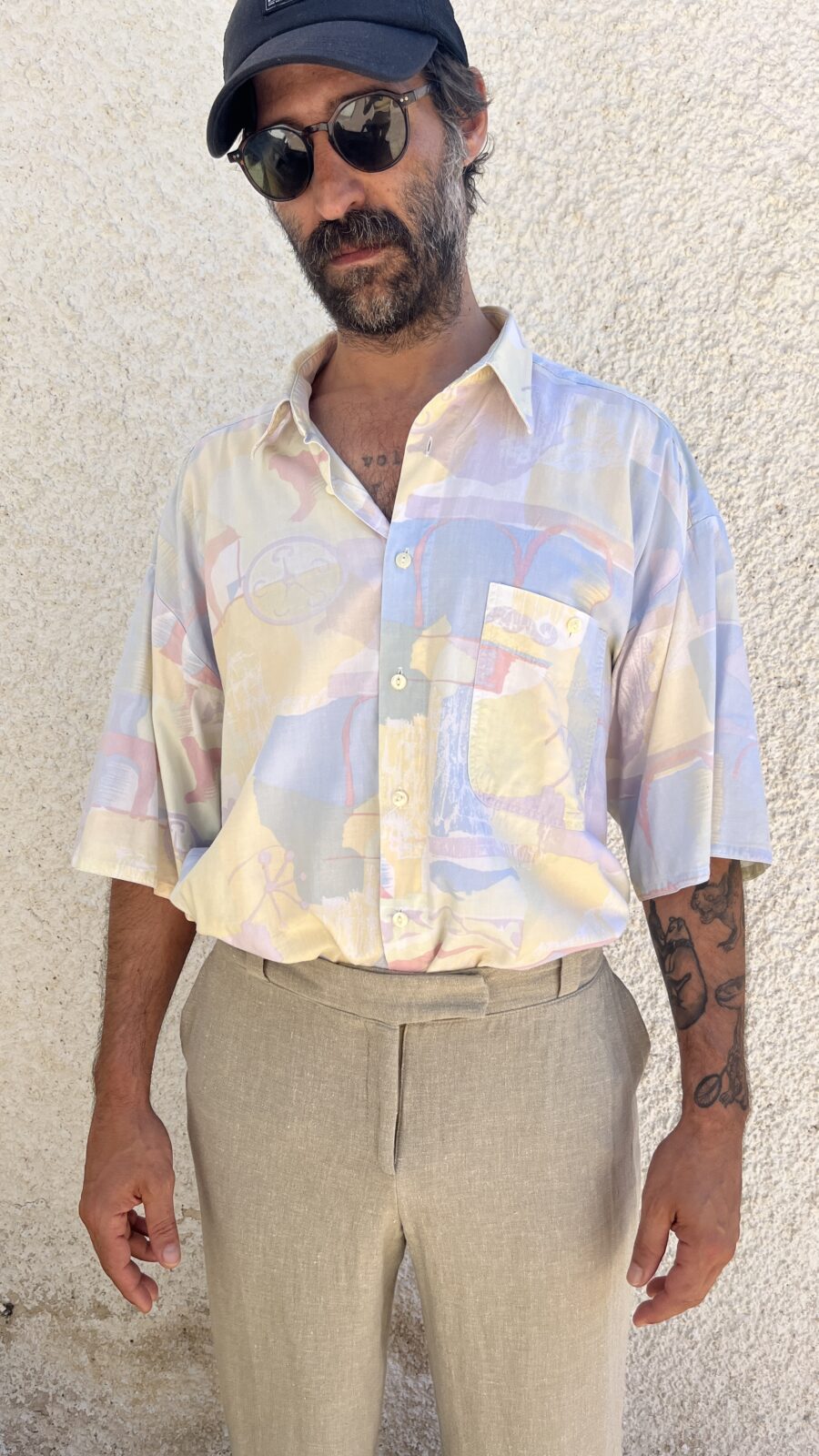Camisa Vintage de Algodón Años 80 con Estampado Pastel Arquitectónico - Imagen 5