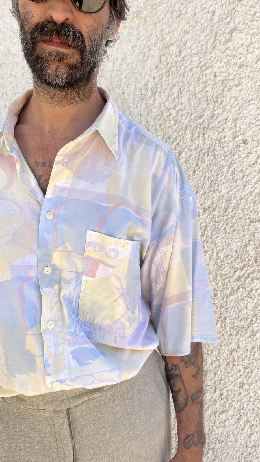 Camisa Vintage de Algodón Años 80 con Estampado Pastel Arquitectónico - Imagen 7