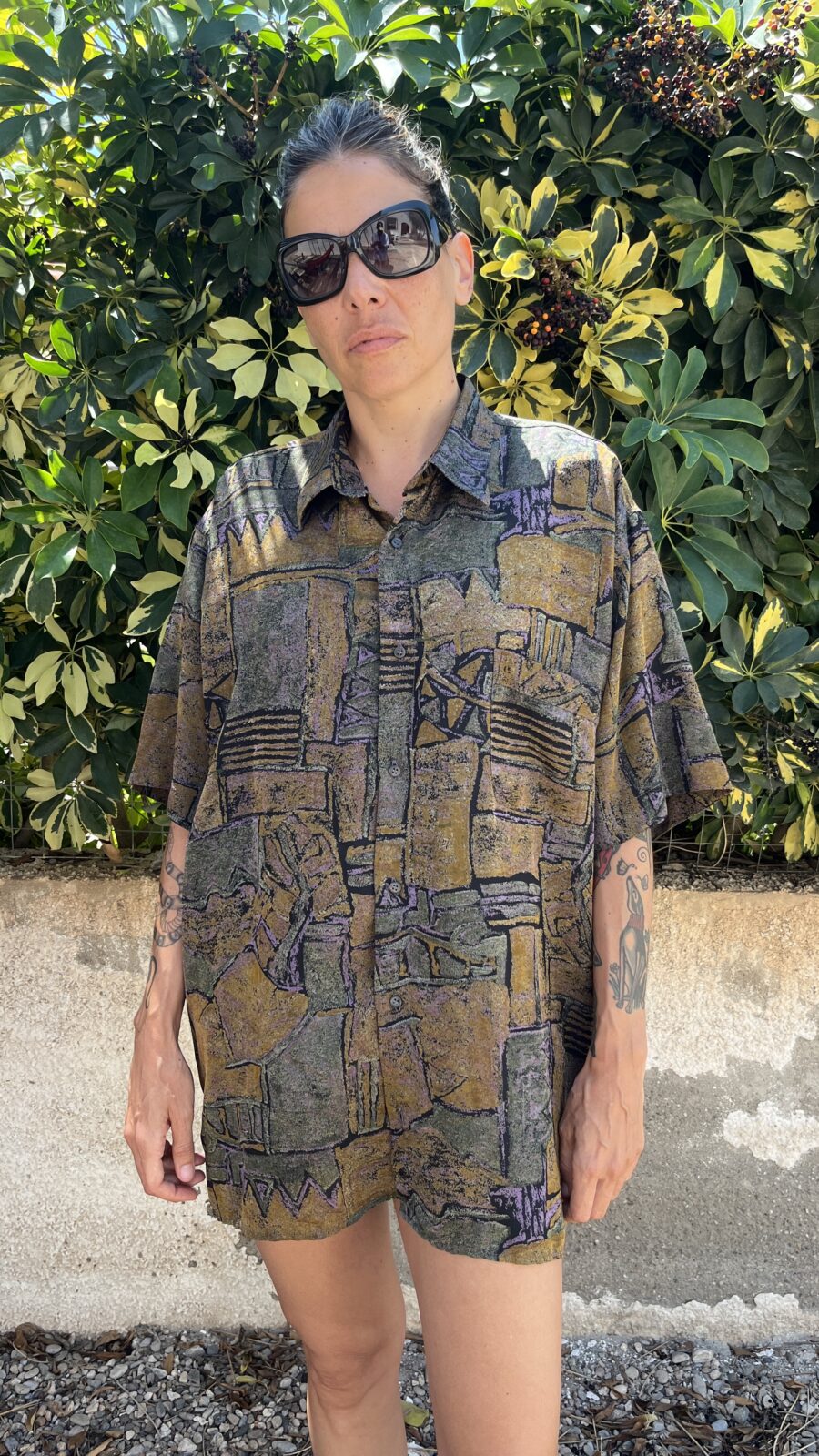 Camisa Vintage Unisex de Seda con Estampado Abstracto – Años 80 - Imagen 4