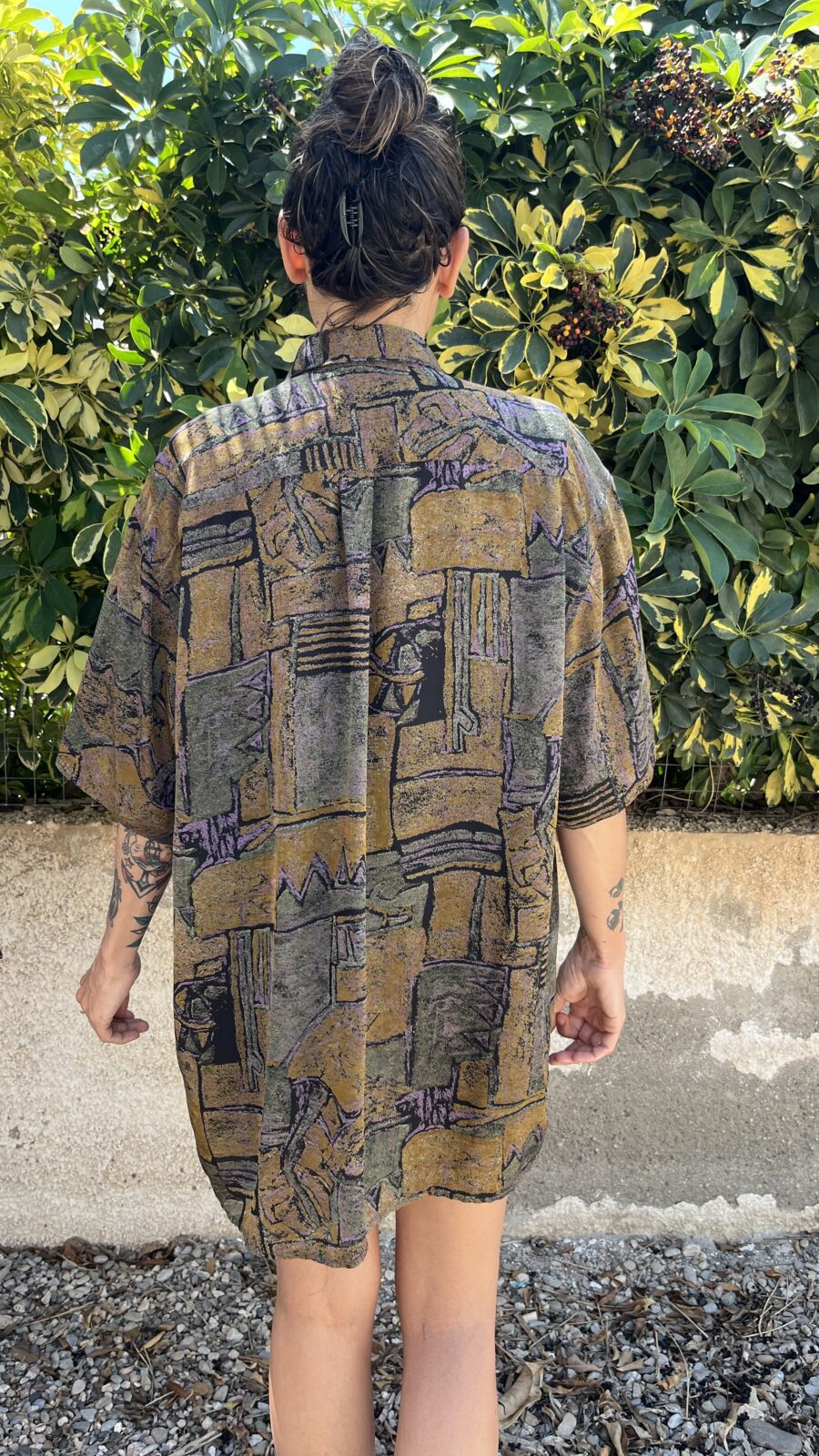 Camisa Vintage Unisex de Seda con Estampado Abstracto – Años 80 - Imagen 6