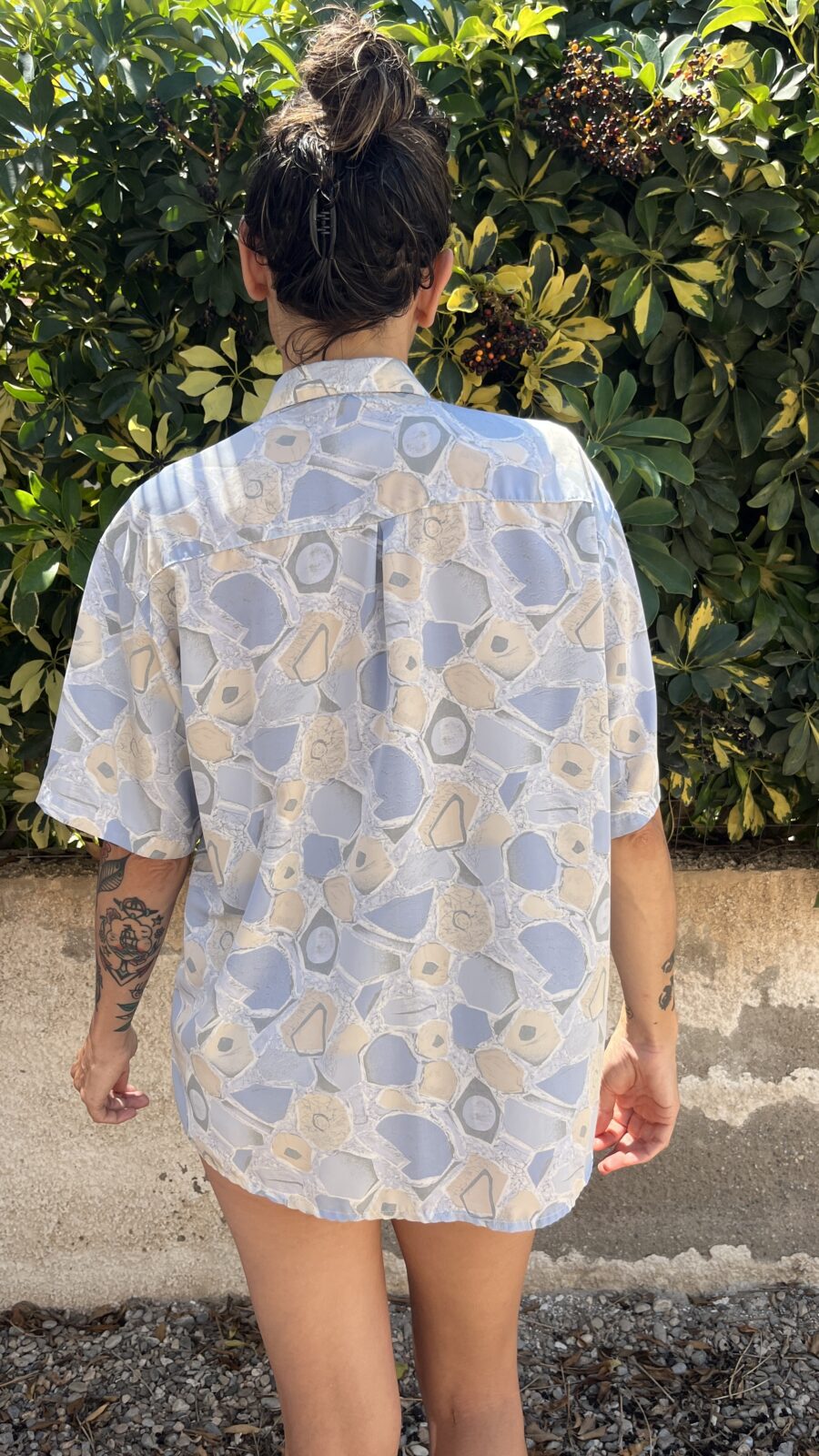 Camisa Unisex Vintage Jabato con Estampado Geométrico – Años 80 - Imagen 6