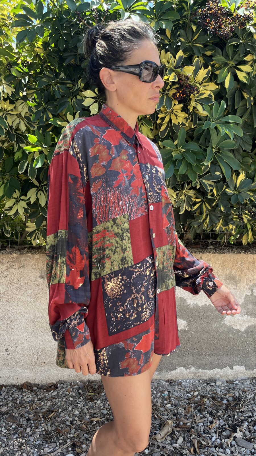 Camisa Vintage unisex Jean Maseric Años 80 con Estampado Abstracto en Rojo y Verde - Imagen 6