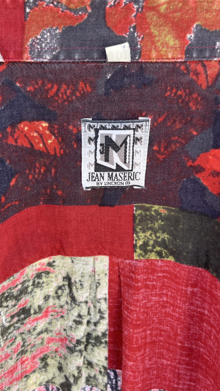 Camisa Vintage unisex Jean Maseric Años 80 con Estampado Abstracto en Rojo y Verde - Imagen 13