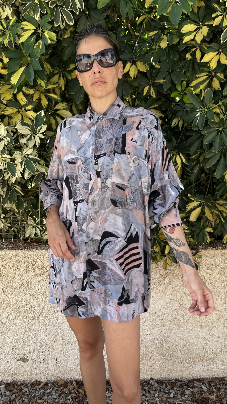 Camisa Vintage Unisex “Haupt” de Estampado Abstracto en Tonos Pastel – Años 80 - Imagen 9