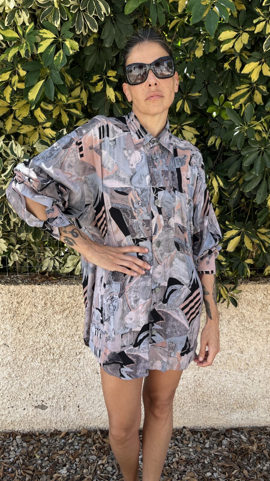 Camisa Vintage Unisex “Haupt” de Estampado Abstracto en Tonos Pastel – Años 80 - Imagen 7