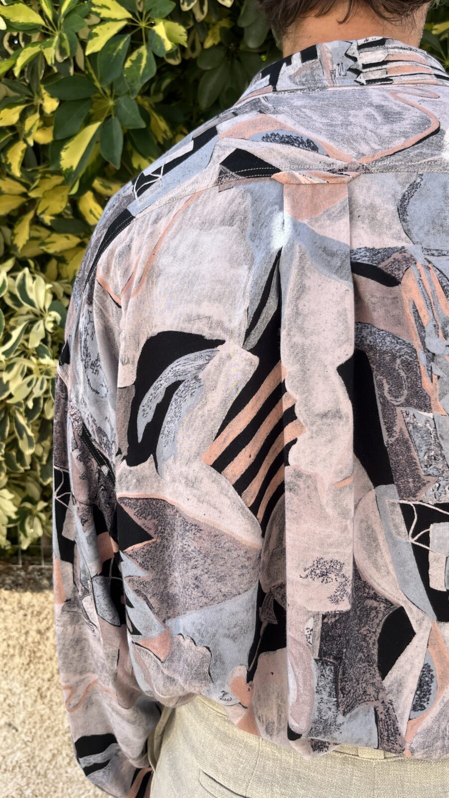 Camisa Vintage Unisex “Haupt” de Estampado Abstracto en Tonos Pastel – Años 80 - Imagen 10