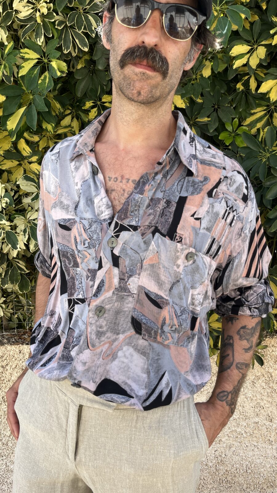 Camisa Vintage Unisex “Haupt” de Estampado Abstracto en Tonos Pastel – Años 80 - Imagen 8