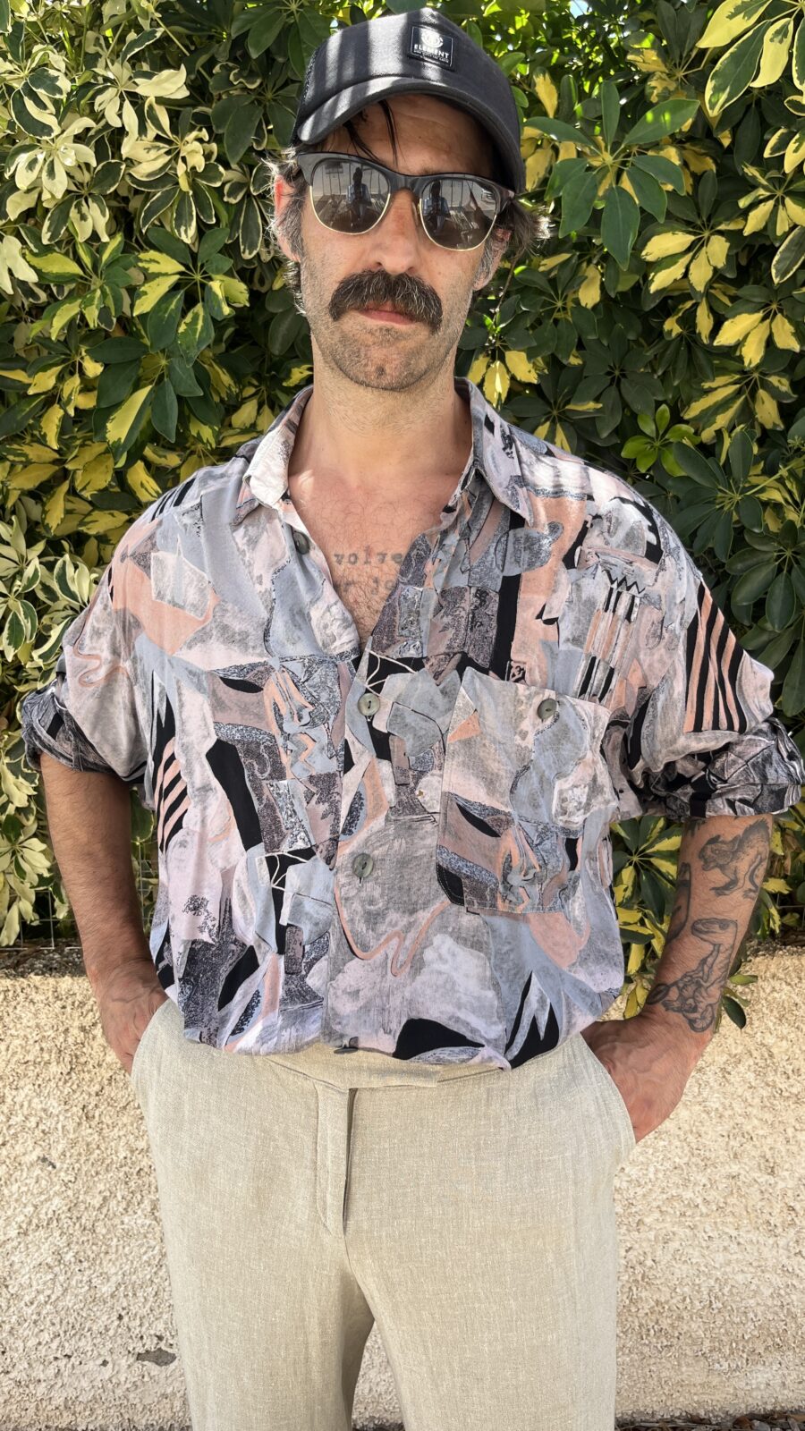 Camisa Vintage Unisex “Haupt” de Estampado Abstracto en Tonos Pastel – Años 80 - Imagen 3