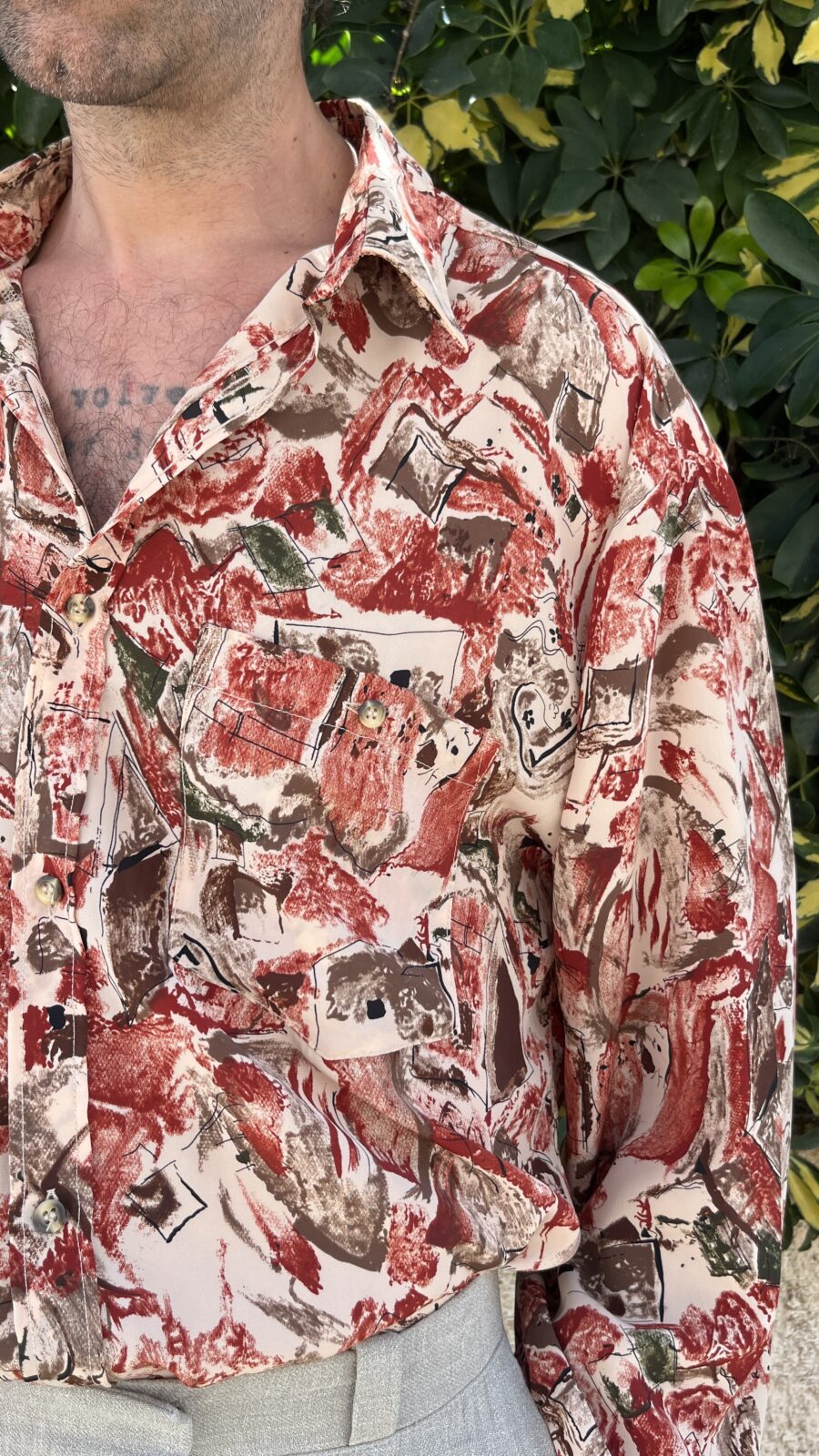 Camisa vintage Unisex Española Netex con Estampado Abstracto en Tonos Tierra - Imagen 12