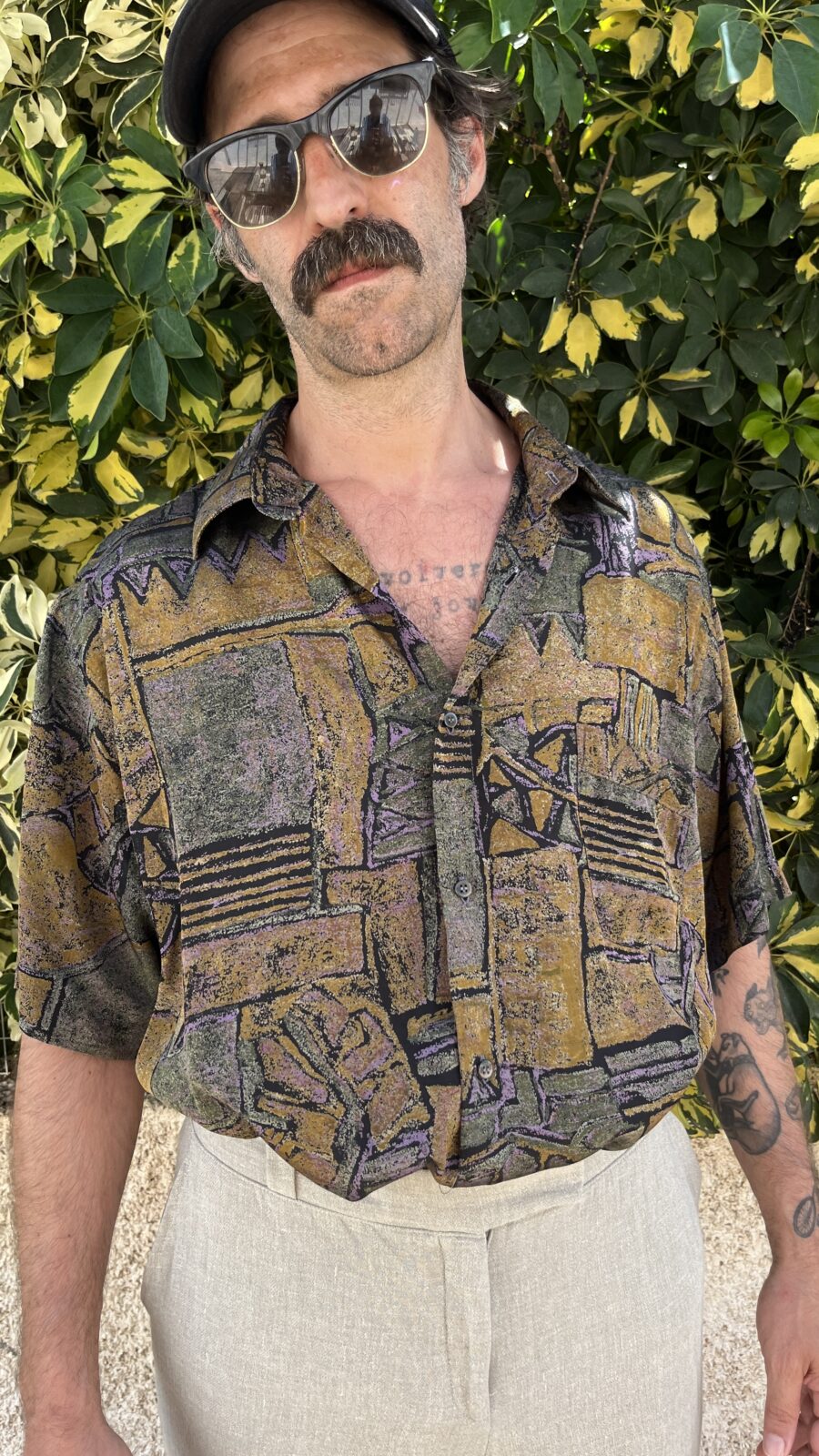 Camisa Vintage Unisex de Seda con Estampado Abstracto – Años 80 - Imagen 3