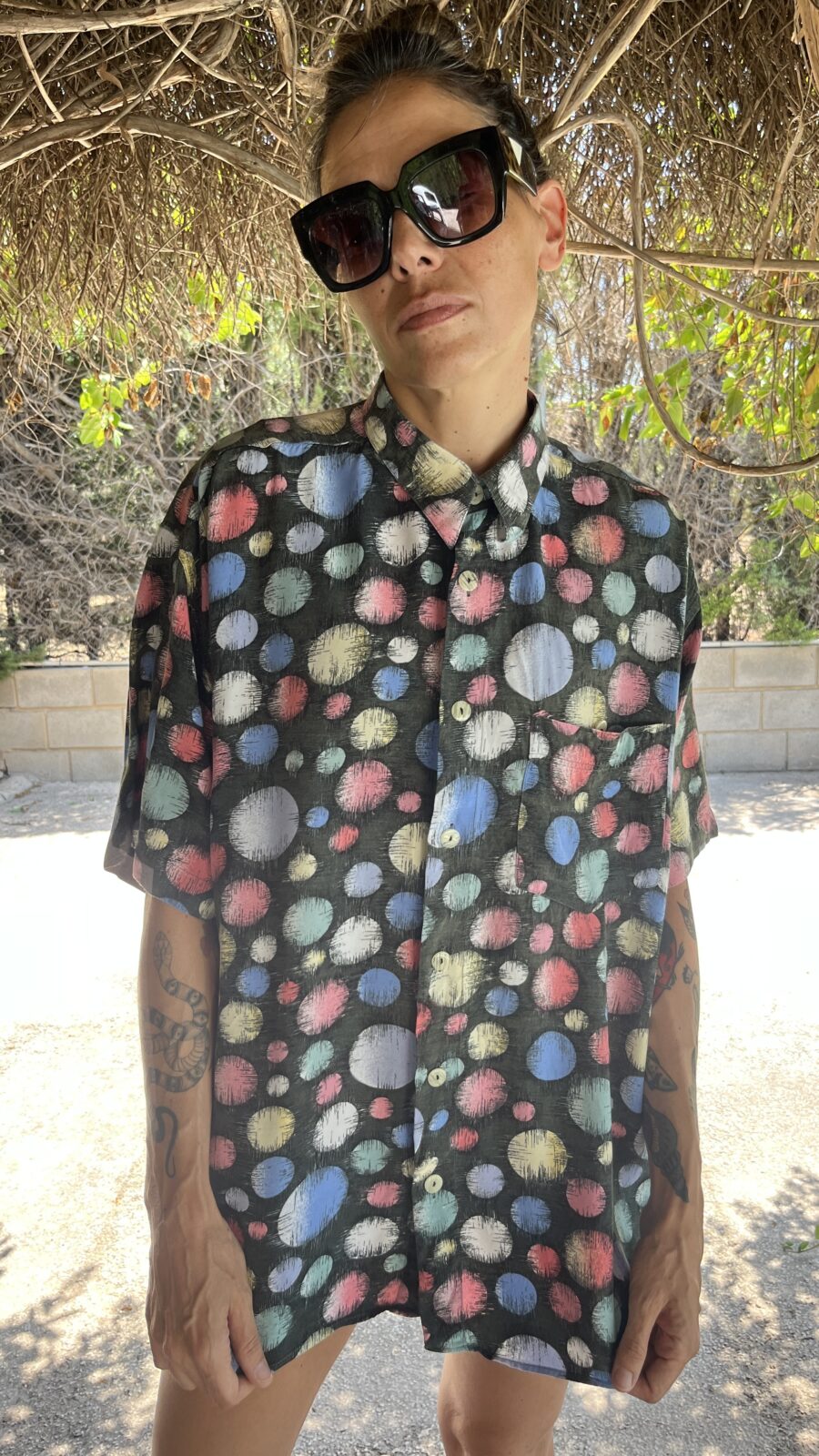 Camisa Vintage Años 80 "Snooker" con Estampado de Círculos Multicolor - Imagen 5