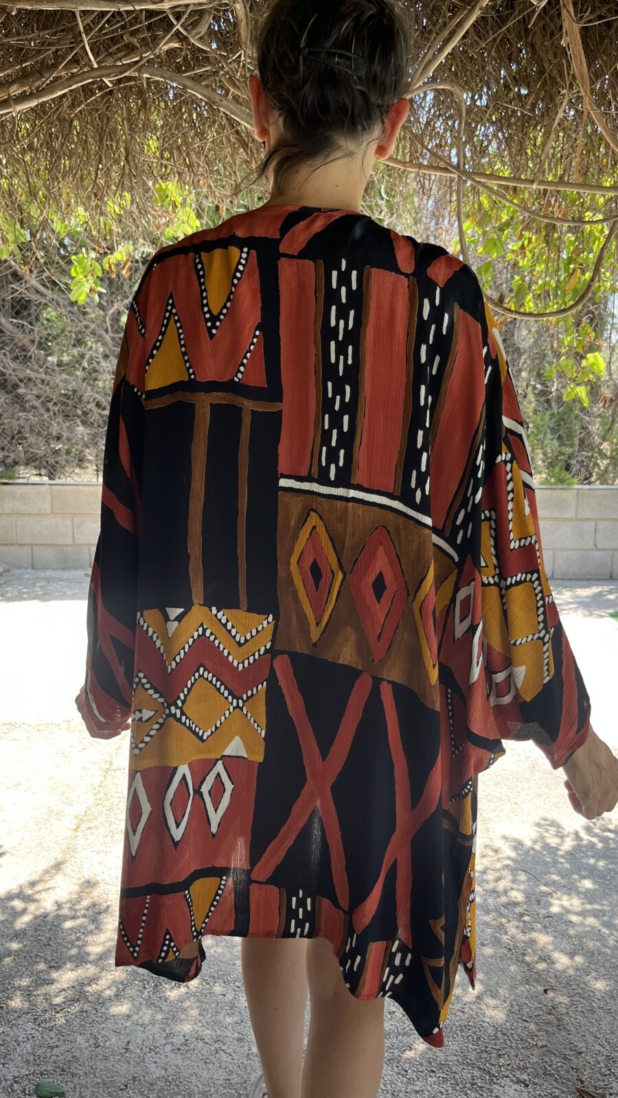 Camisa Oversize Vintage "Cora" con Estampado Étnico en Tonos Tierra - Imagen 14