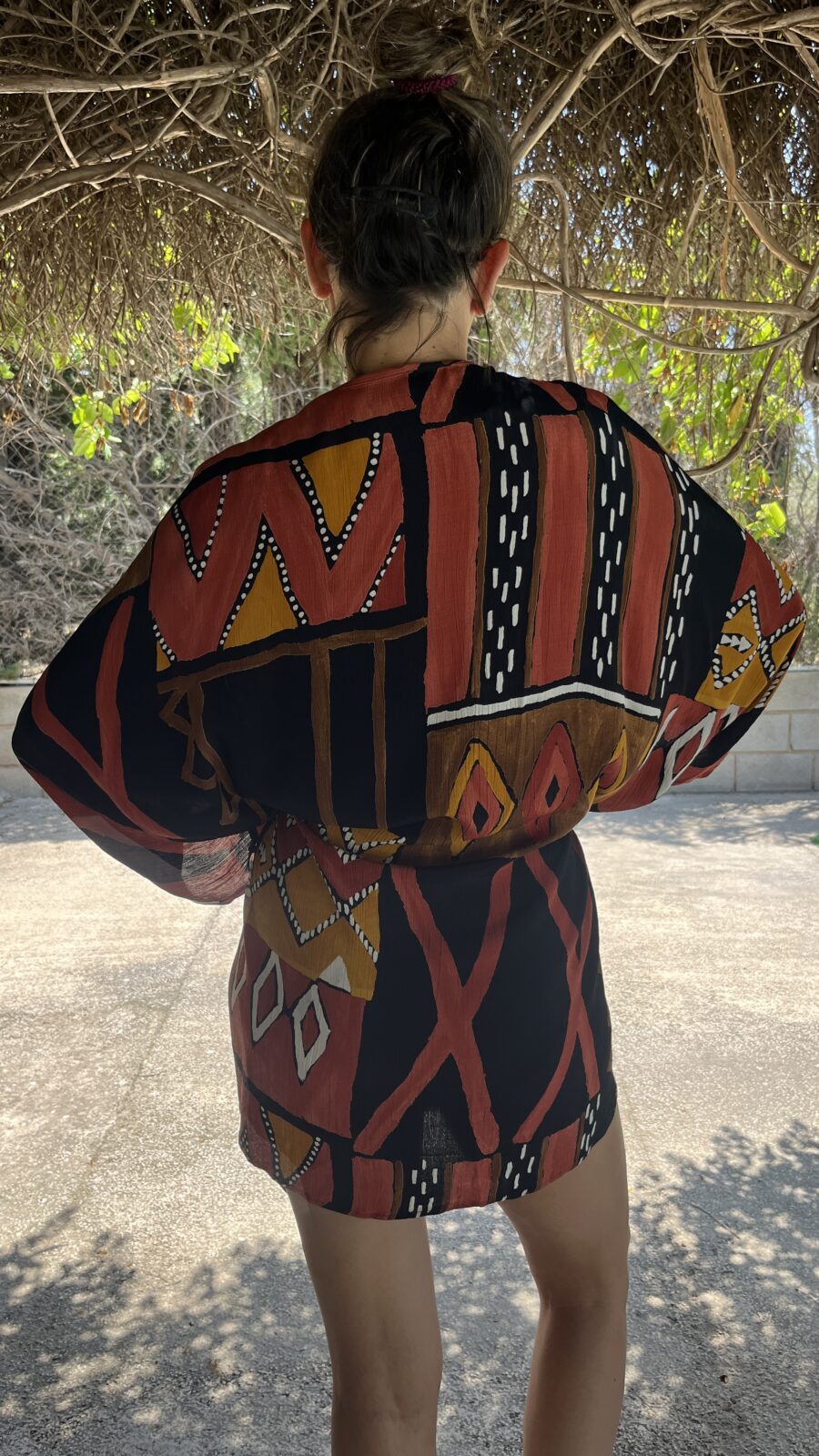 Camisa Oversize Vintage "Cora" con Estampado Étnico en Tonos Tierra - Imagen 13