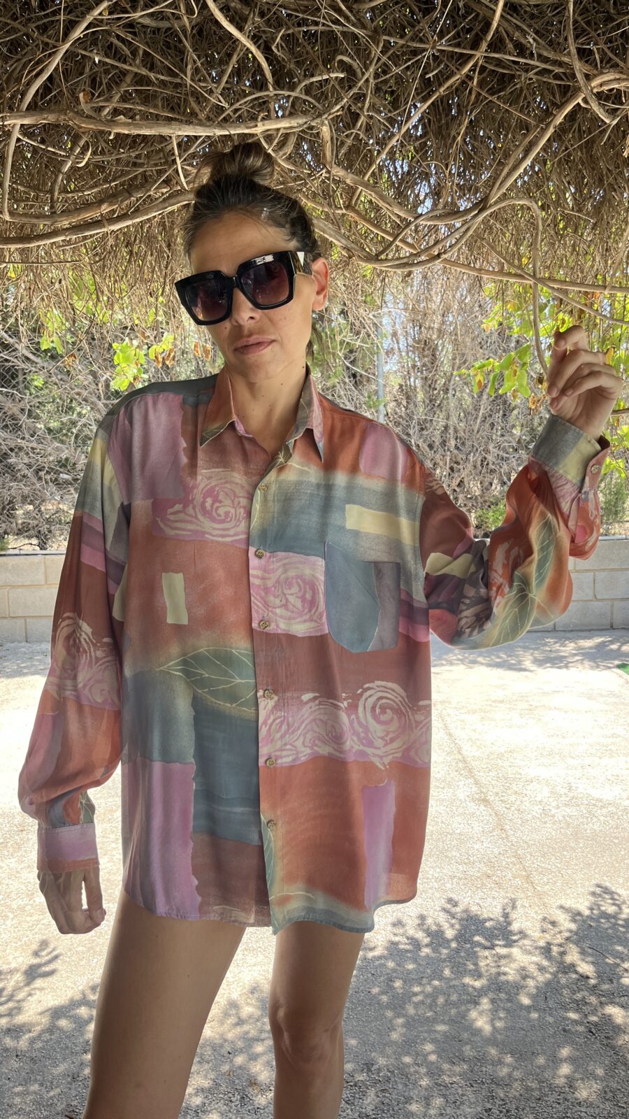Camisa Vintage Francesa de Viscosa con Estampado Abstracto Floral - Imagen 2