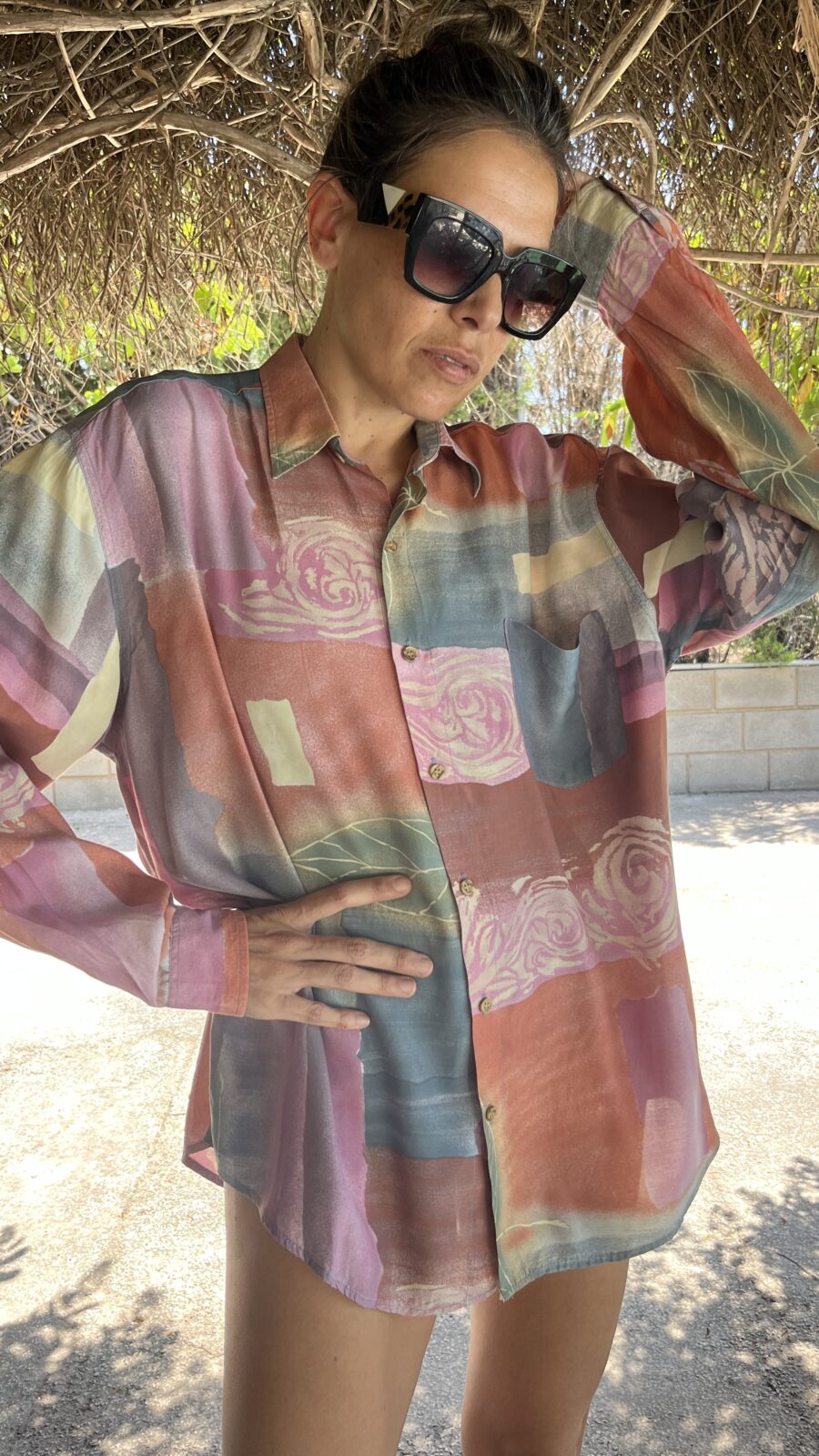 Camisa Vintage Francesa de Viscosa con Estampado Abstracto Floral - Imagen 4