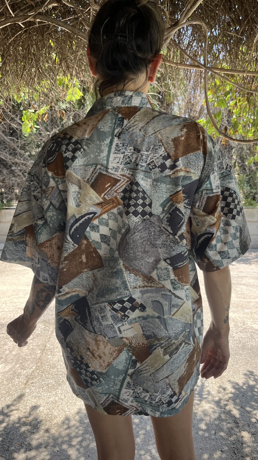 Camisa Vintage Estilo Patchwork Abstracto - Imagen 9