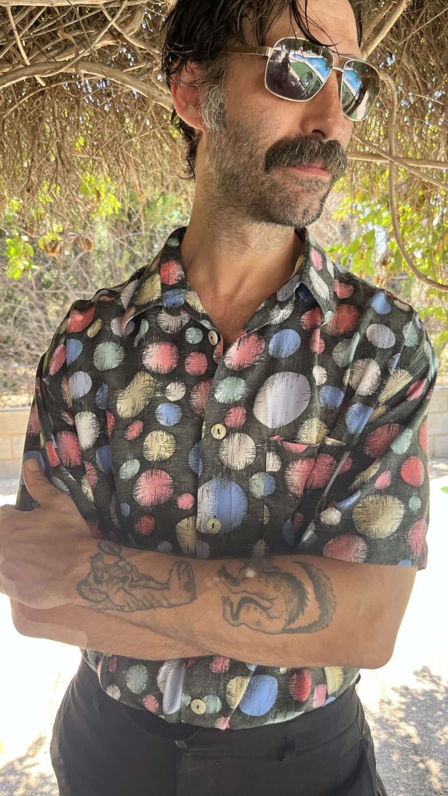 Camisa Vintage Años 80 "Snooker" con Estampado de Círculos Multicolor - Imagen 4