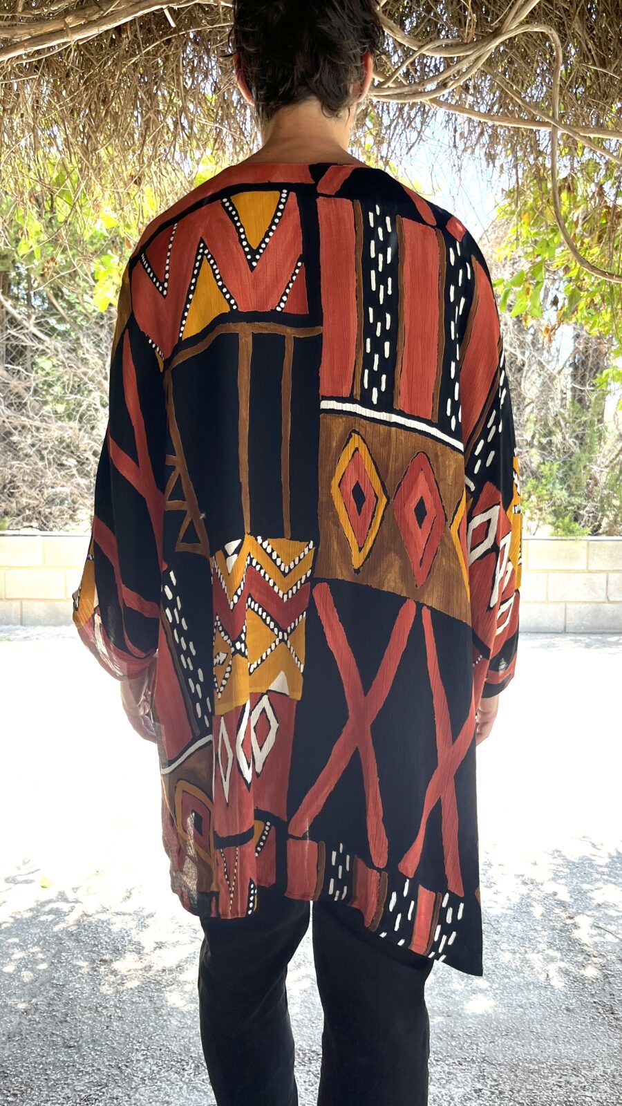Camisa Oversize Vintage "Cora" con Estampado Étnico en Tonos Tierra - Imagen 16