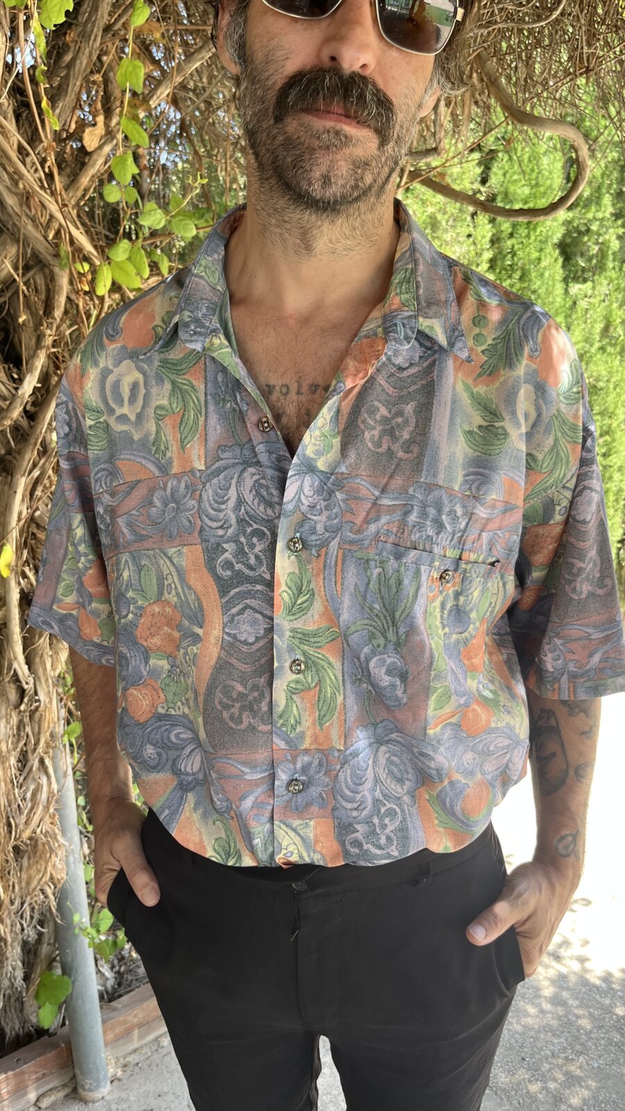 Camisa Vintage hecha en España de Viscosa con Estampado Floral Pastel - Imagen 4