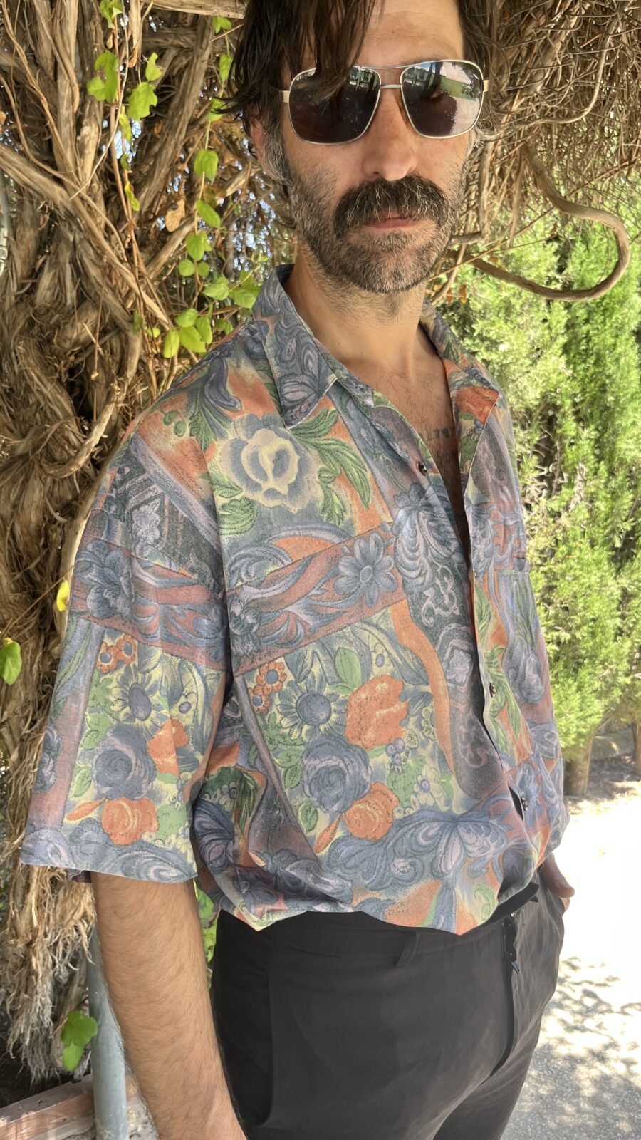 Camisa Vintage hecha en España de Viscosa con Estampado Floral Pastel - Imagen 6