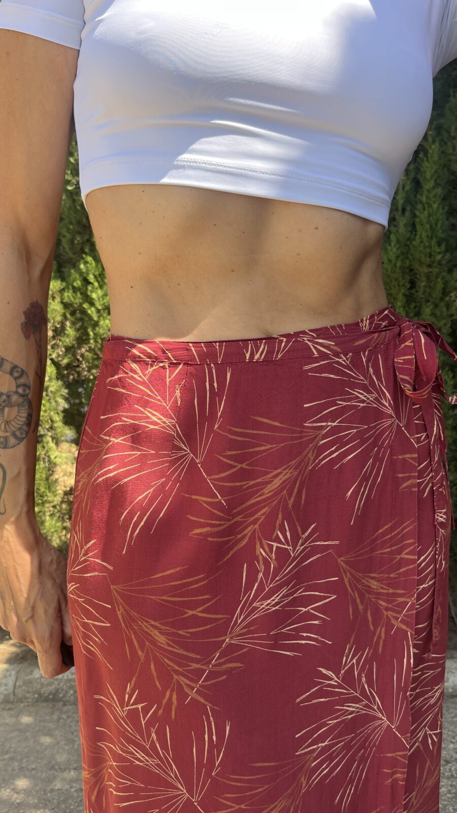 Falda Vintage Cruzada de Viscosa con Estampado Orgánico - Años 90 (Hecha en Alemania) - Imagen 4